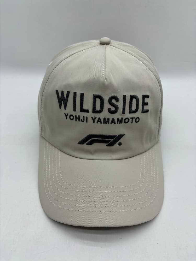 Curved-brim cap